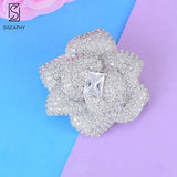 30*30mm Delicate Brooches