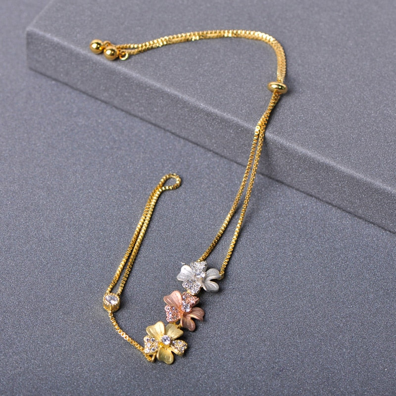 Dazz Classic Tricolor Copper AAA Zircon Flower Bracelet