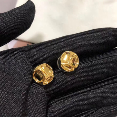 European Hugely Popular Gold Stud Earrings