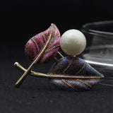 Exquisite inlay imitation pearl leaf brooch