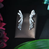 HIBRIDE  Clear Crystal Stud Earring Cubic Zirconia E-136