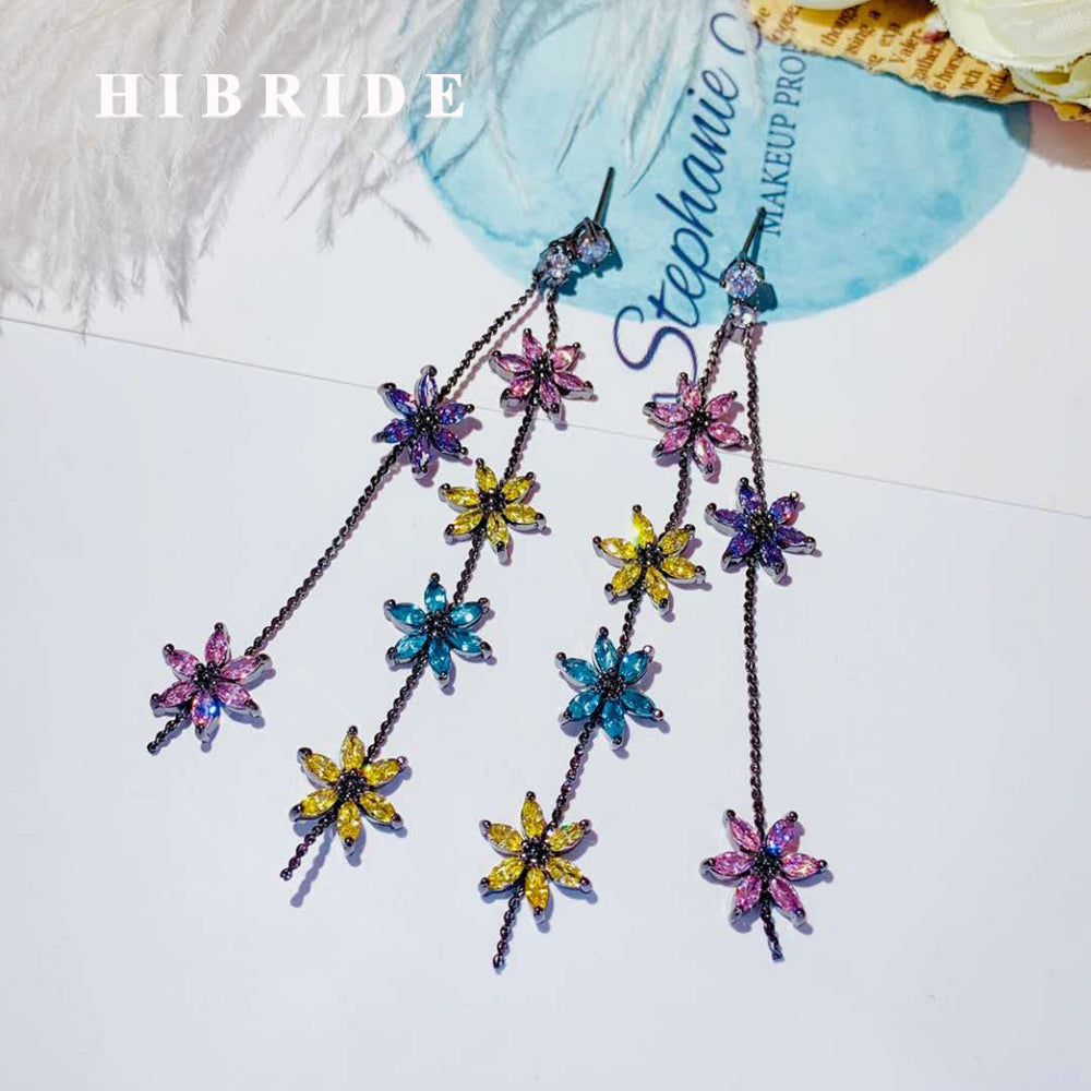 HIBRIDE Flower Design Long Drop Earrings E-946
