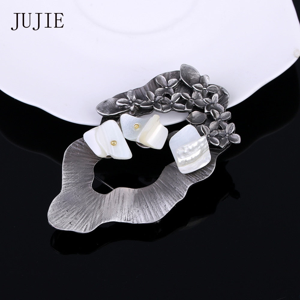 JUJIE Vintage Exquisite Nature Shell Brooch