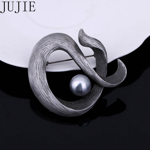 JUJIE Vintage Original Pearl Brooches