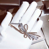 Two-color bow necklace