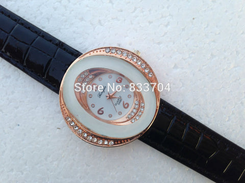 Unique design Overlapping Oval Round Crystal watches