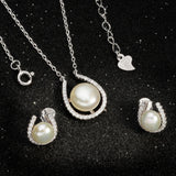 Tuliper Lucky Horse Shoe Pearl Bridal Necklace Earrings Set