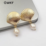 WT-E511 Beautiful White Pear Scallop Shell Shape Metal Post Stud Earrings