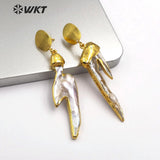 WT-E555 Generous design pearl Earrings in gold trim ornament