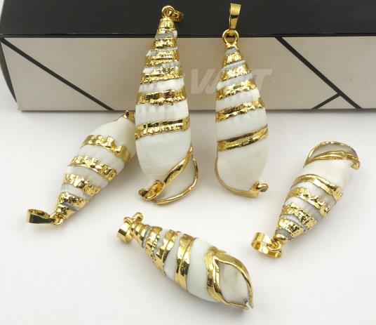 WT-JP087 Natural Trumpet Shell Jewelry White Color Shell With Gold Trim Pendant