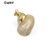 WT-JP090 Natural Trumpet Conch Shell With Gold Electroplated Sea Shell Pendant