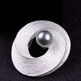 baiduqiandu Romantic Women Round Brooch With One Imitation Pearl