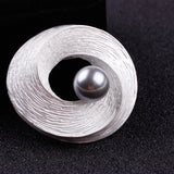 baiduqiandu Romantic Women Round Brooch With One Imitation Pearl